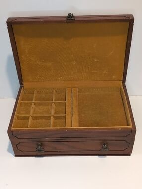 Vintage Jasco Wood Grain Jewelry Box with Brass Hardware Velvet Lining